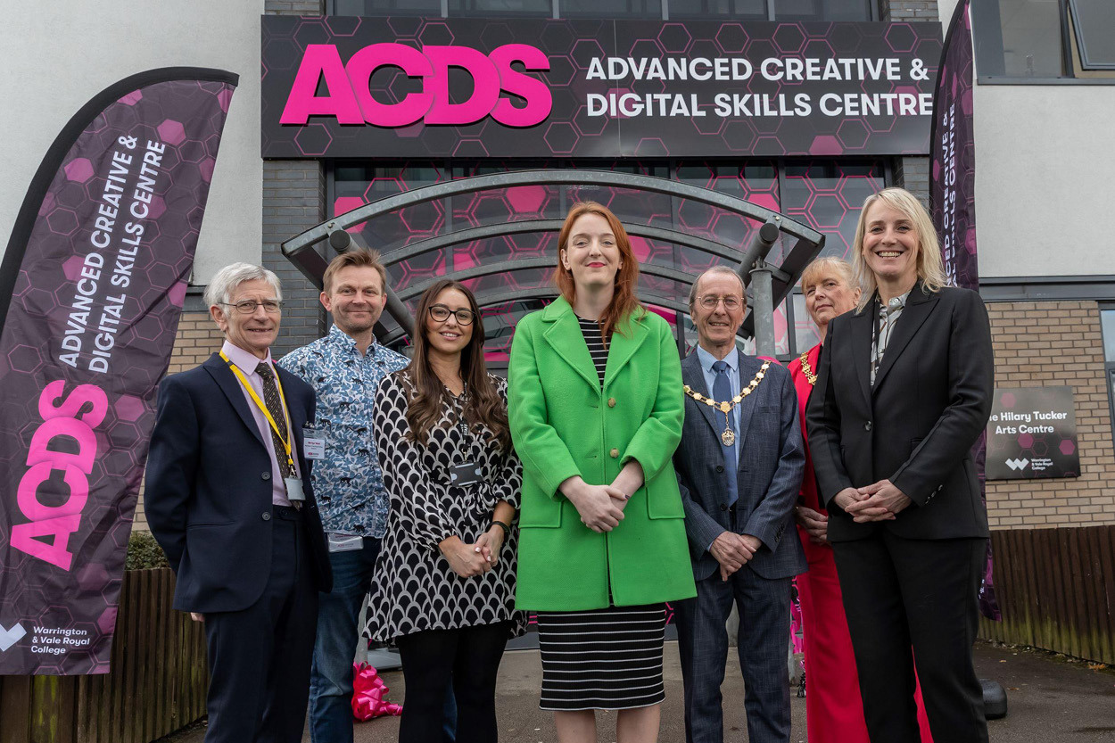 ACDS Launch VI Ps outside the ACDS building