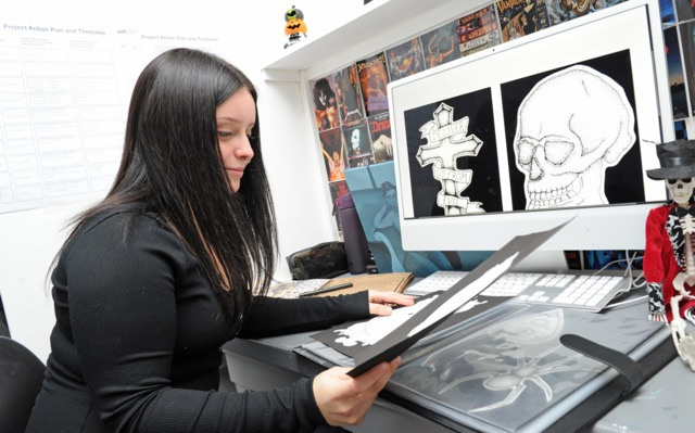 ACDS Student in art studio