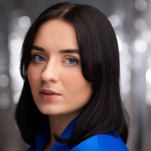 Erin Taylor Headshot