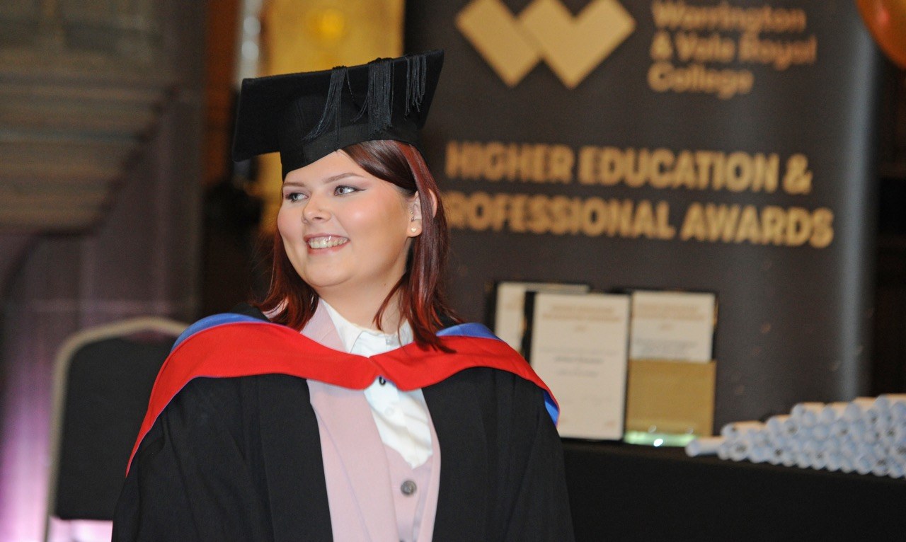 Kelsey Siddall Side Profile