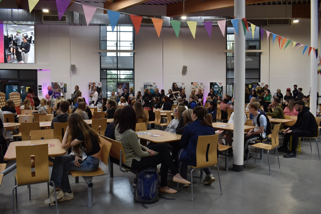 New Student Welcome Day students in canteen