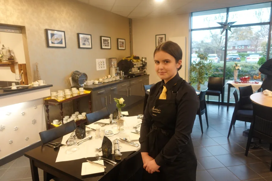 Lauren Edwards resized 2