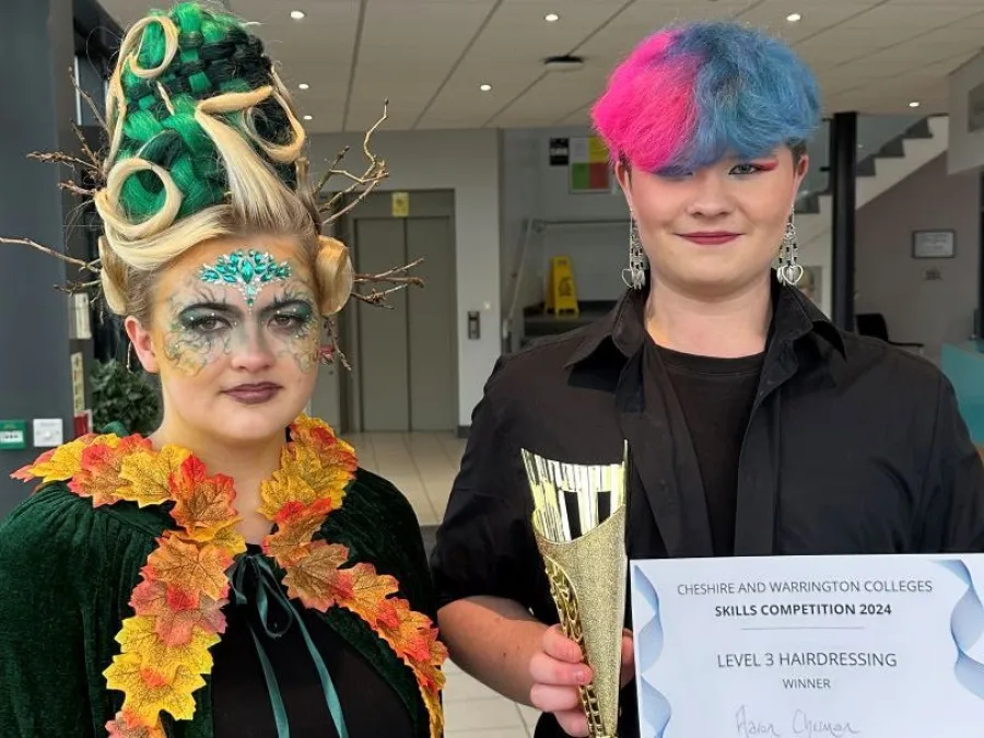 Aaron Molly wearing Aarons winning look
