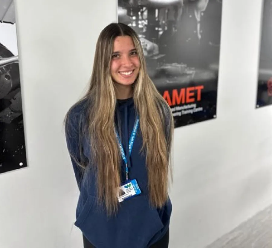 Estreja Subajeva AMET