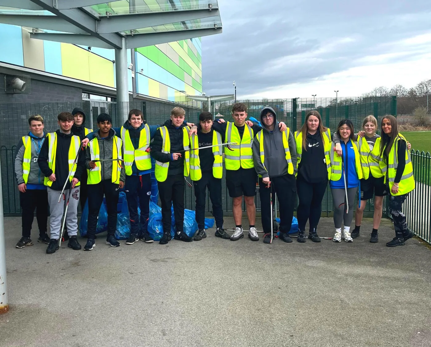 Sports students litter picking at livewire