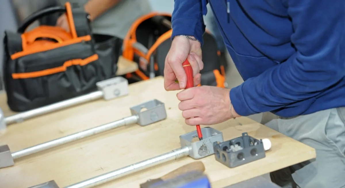 Electrician hands